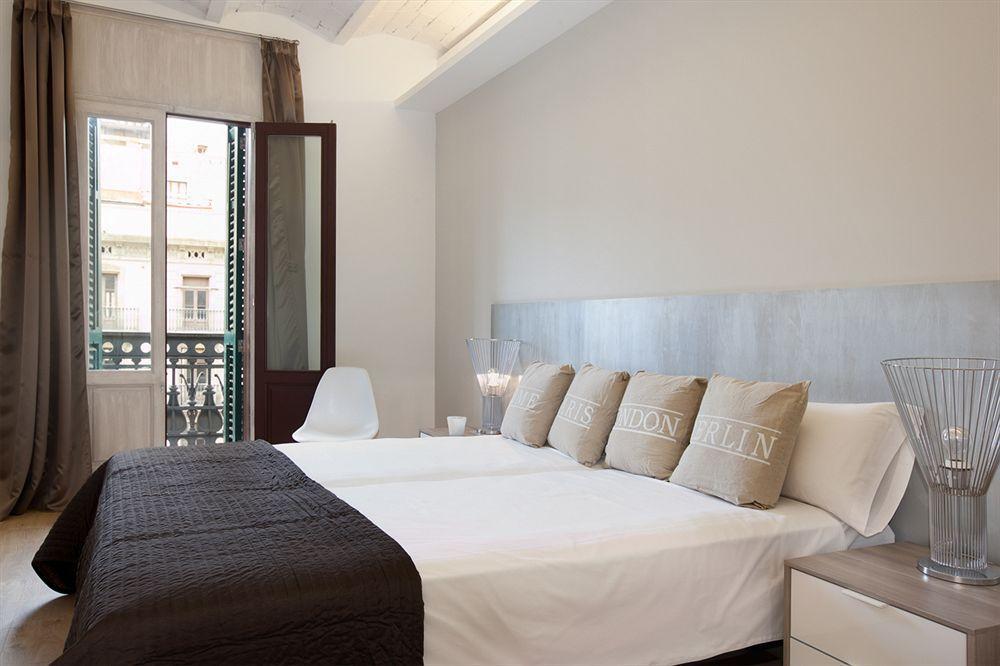Rent Top Apartments Near Plaza De Catalunya Barcelona Exteriör bild