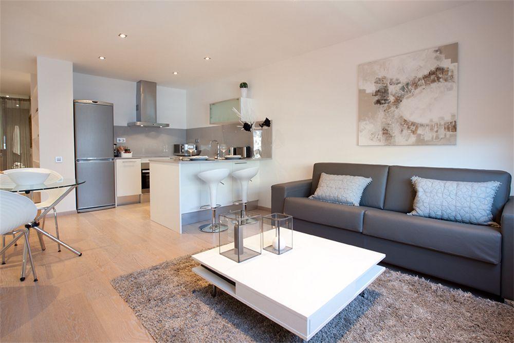Rent Top Apartments Near Plaza De Catalunya Barcelona Exteriör bild