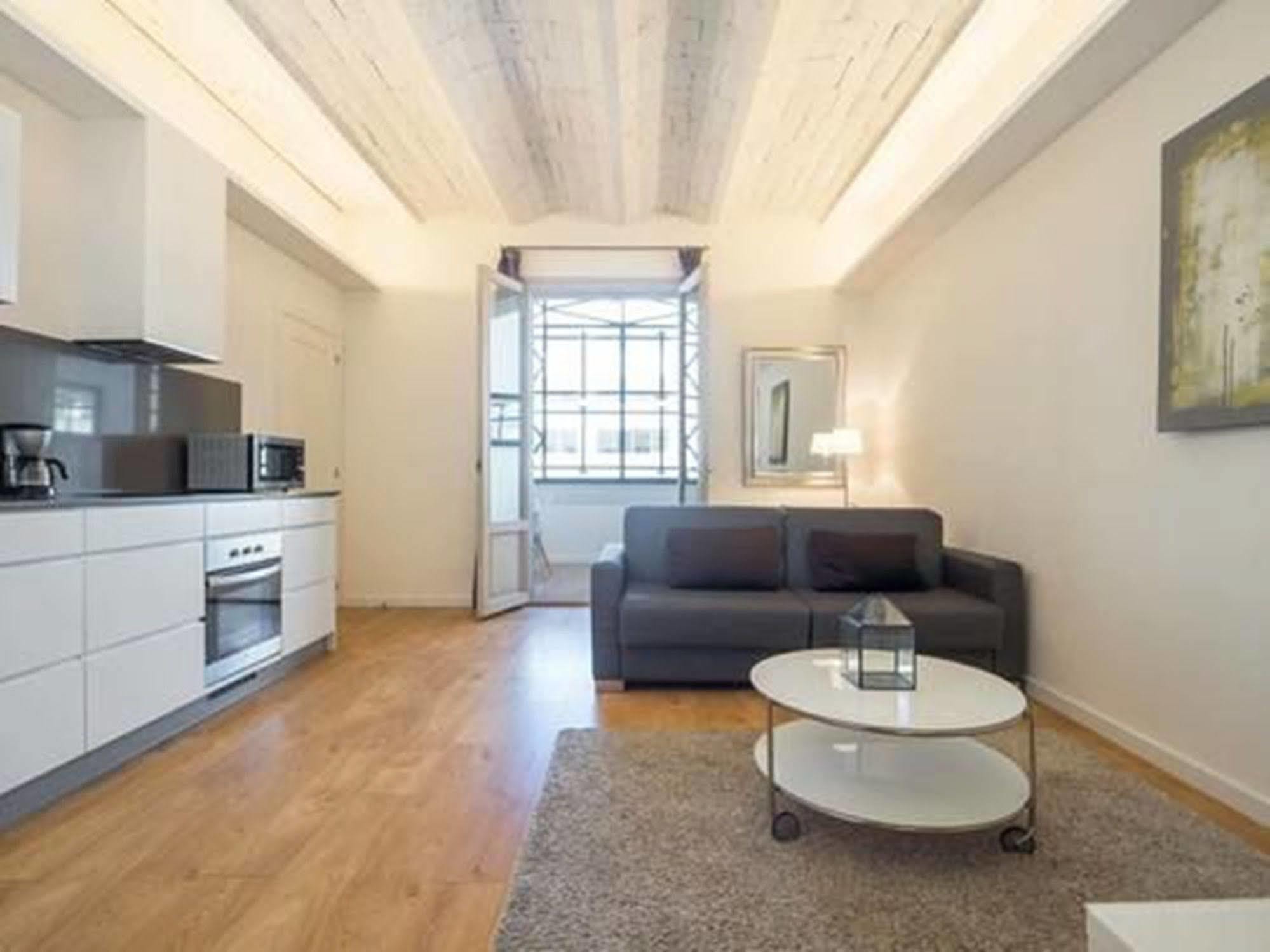 Rent Top Apartments Near Plaza De Catalunya Barcelona Exteriör bild