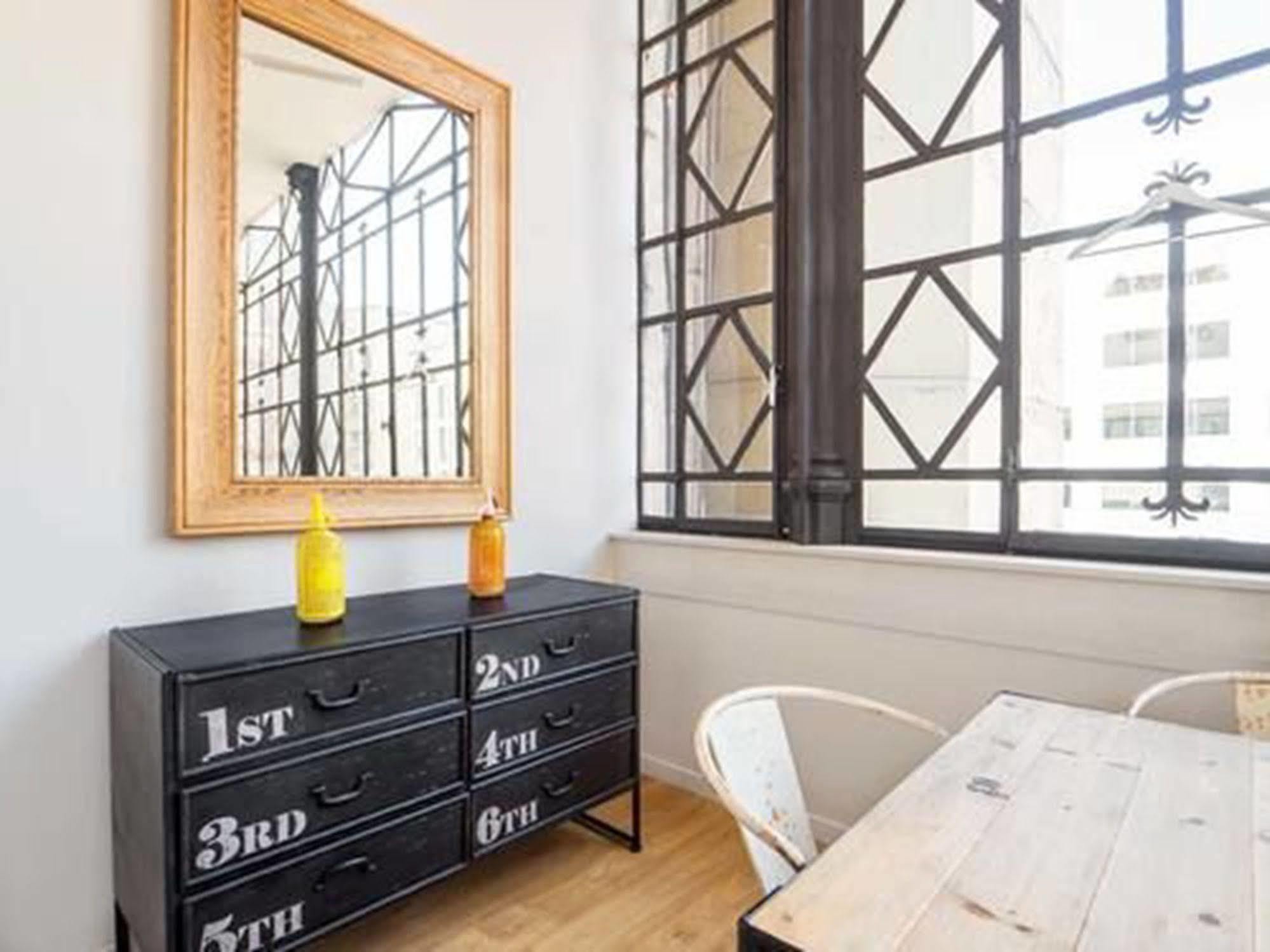 Rent Top Apartments Near Plaza De Catalunya Barcelona Exteriör bild