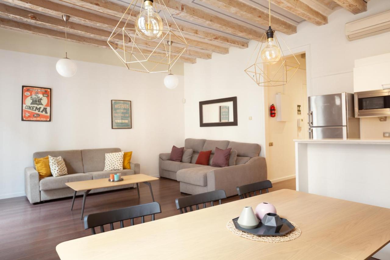 Rent Top Apartments Near Plaza De Catalunya Barcelona Exteriör bild
