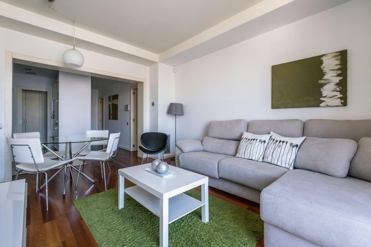 Rent Top Apartments Near Plaza De Catalunya Barcelona Exteriör bild